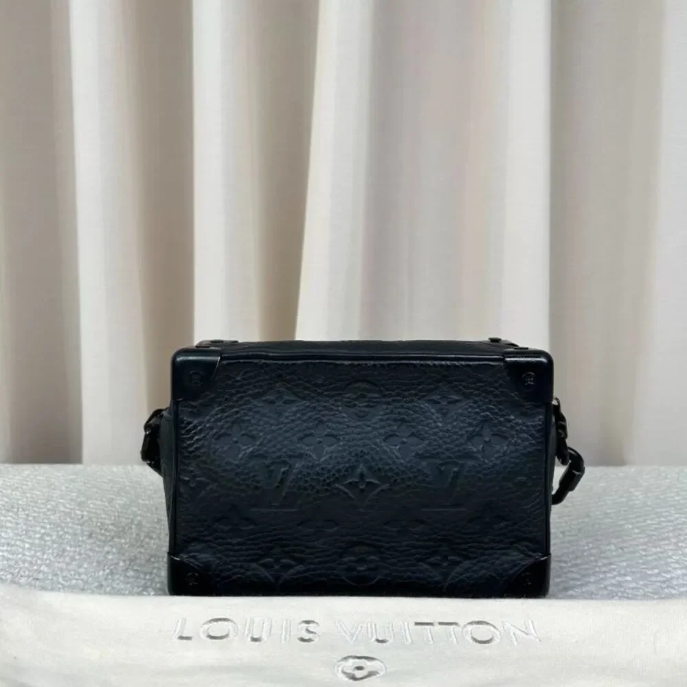 Louis Vuitton Women Pre-Loved Bag Very Good Condition